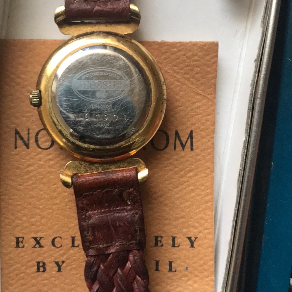 1992 LIMITED EDITION PINK STONE FOSSIL DR-2031 (000032)